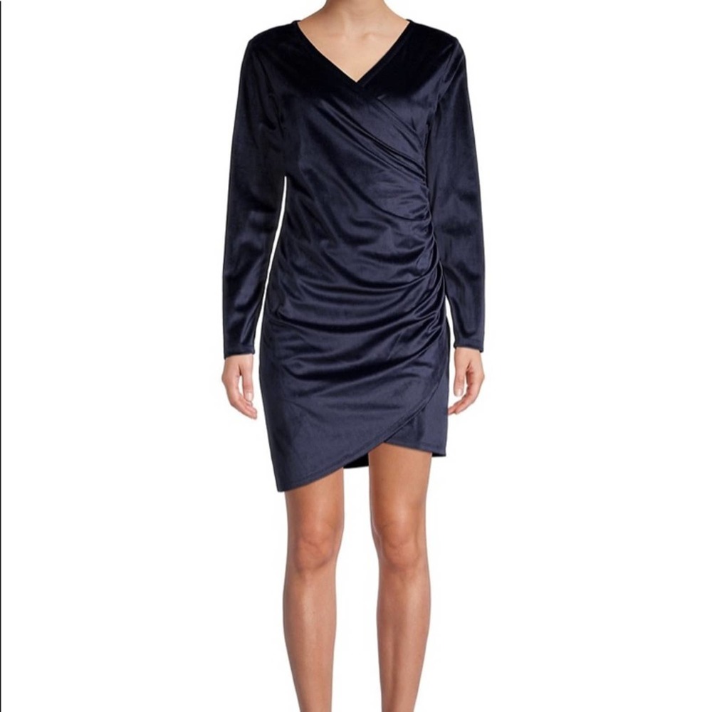 NWT  Lea & Viola
Gathered Wrap Dress in Navy